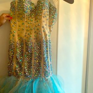 Beautiful Prom Dress with ruffles